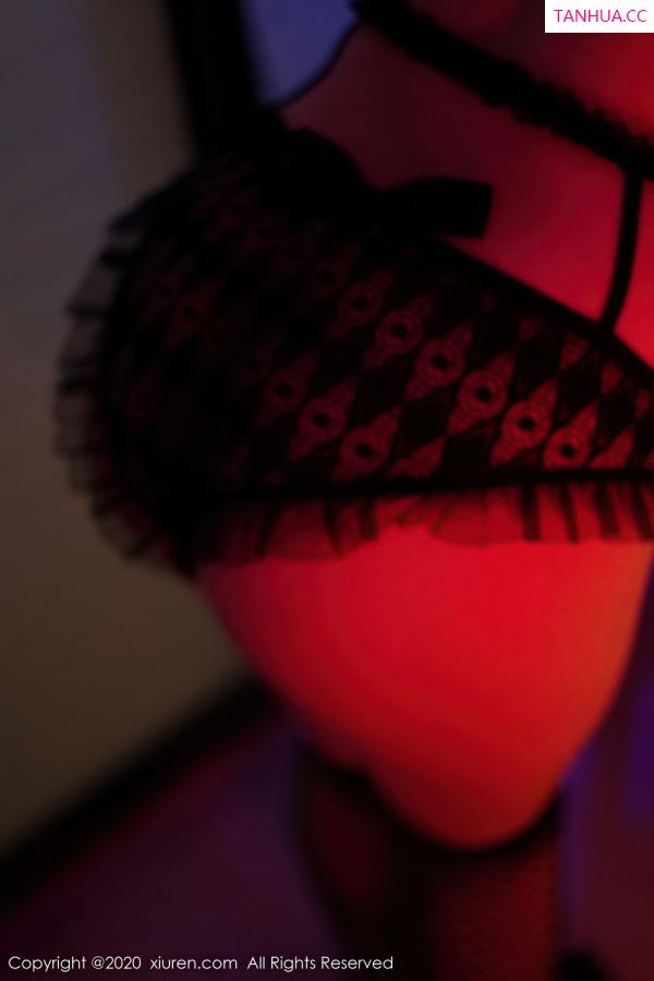 美七Mia  [XiuRen]高清写真图 2020.09.24 No.2598 美七Mia第32张图片